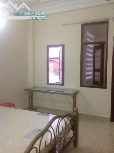 PHÒNG CAO CẤP Q1, GẦN CẦU KIỆU, ĐẸP SACH SẼ, AN NINH, ĐẦY ĐỦ NỘI THẤT.