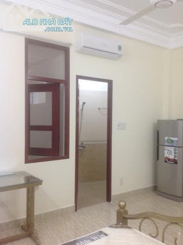 PHÒNG CAO CẤP Q1, GẦN CẦU KIỆU, ĐẸP SACH SẼ, AN NINH, ĐẦY ĐỦ NỘI THẤT.