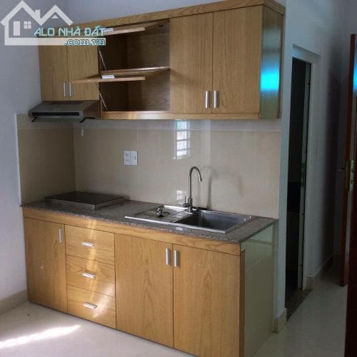 Căn hộ cao cấp CMT8 gần chợ Hòa Hưng, có bếp nấu ăn riêng, bảo vệ 24/24, full nội thất !