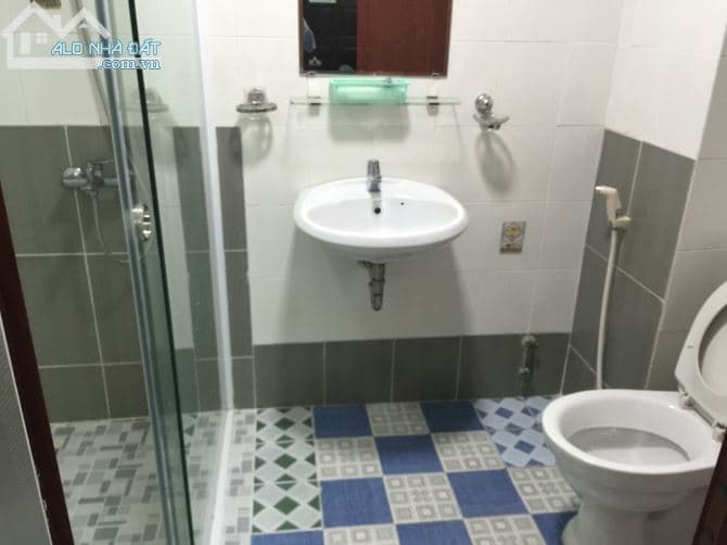 PHÒNG ĐẸP FULL NỘI THẤT, CÓ BẢO VỆ, THANG MÁY, MÁY GIẶT GẦN ETOWN CỘNG HÒA GIÁ CHỈ 3.7 TR