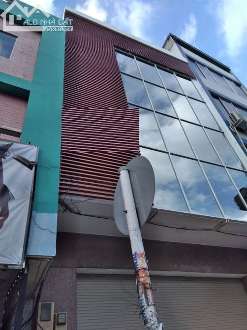 Cho thuê nhà 78m, 2 lầu tại Cộng Hòa, qTB