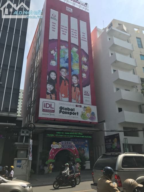 Cho thuê tòa nhà lớn tại Nguyễn Bỉnh Khiêm,q1