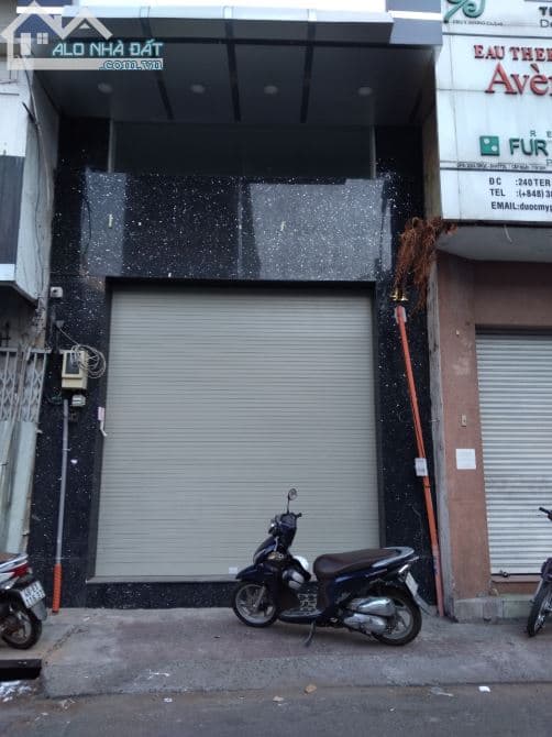 Cho thuê nhà 50m, 5 lầu thang máy tại Cao  Bá Nhạ,q1