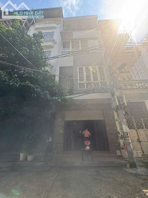 Bán nhà 4 tầng, diện tích 67,4m2, Lạc Trung, Hà Nội