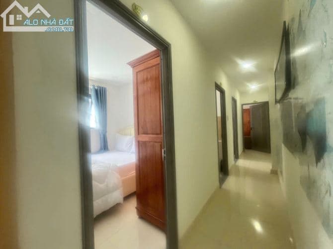 Cho thuê nhà kinh doanh 8 phòng + 2 căn hộ mini - Nha Trang