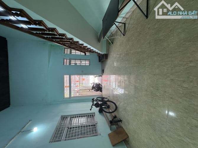 Nhà kiệt ô tô Trần Phú, Huế - Giá 2.09 tỷ