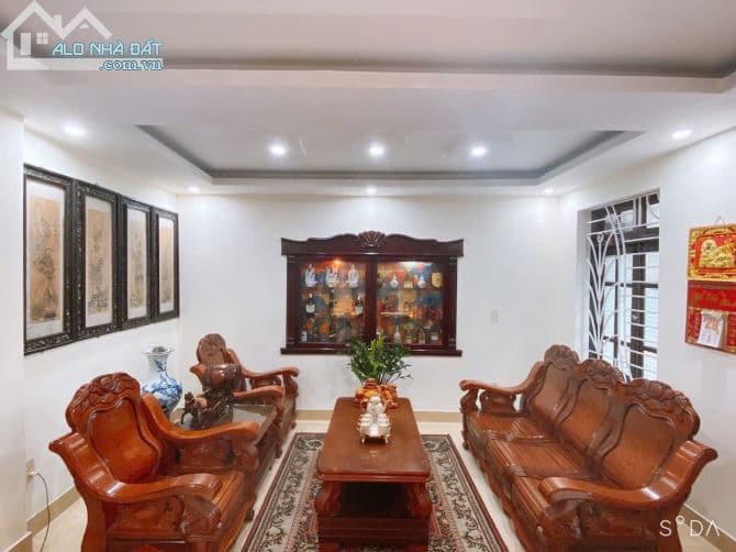 Bán nhà Tôn Đức Thắng, Hồng Bàng - DT 90m2, Giá 9 tỷ 2