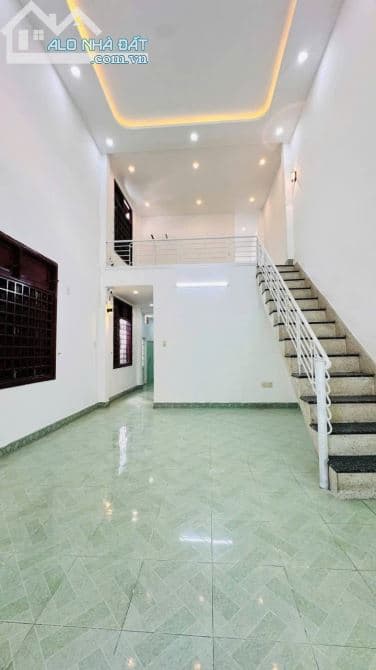 Bán nhà mê lửng 2 mặt thoáng – Giá tốt, khu dân cư an ninh”