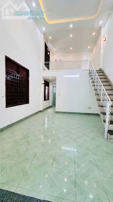 Bán nhà mê lửng 2 mặt thoáng – Giá tốt, khu dân cư an ninh”