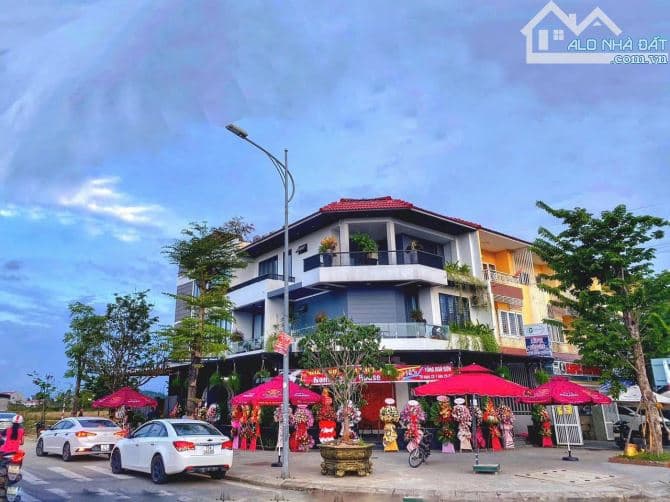 Cho thuê Shophouse 3 tầng 2 mặt tiền Âu Lạc, gần Aeon Mall Huế