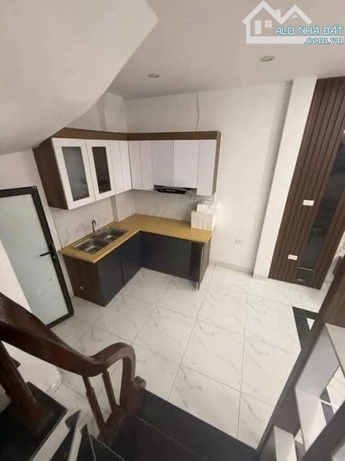 Cho thuê nhà phố Phúc Đồng Long Biên 30m, 5 tầng, nội thất đầy đủ