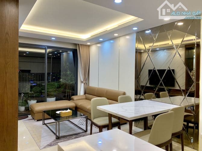 Cho thuê căn hộ Dcapitale Trần Duy Hưng, 3PN, 100m², giá 24 triệu