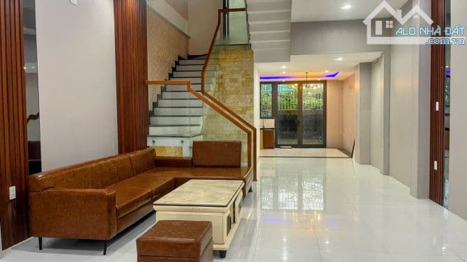 Bán nhà 3 tầng, đường Bàu Năng 12, Đà Nẵng