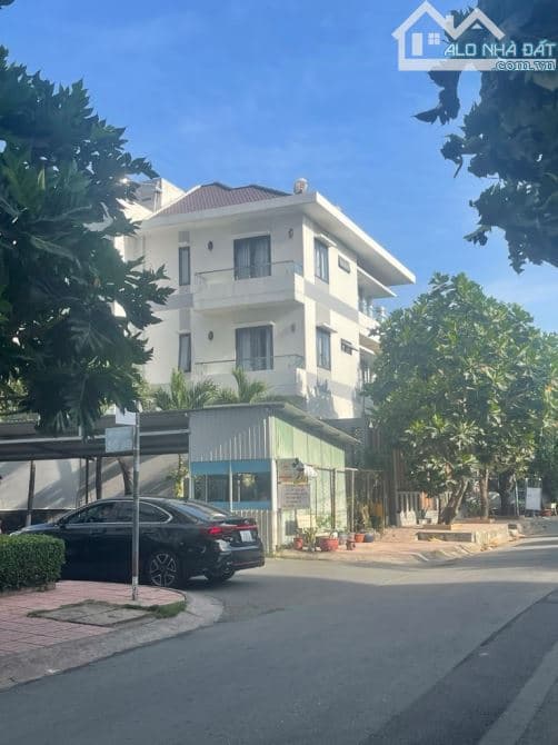 Bán nhà góc mặt tiền 10x19m, An Dương Vương Q6, 3 tầng, 18 tỷ