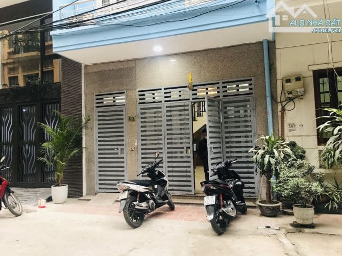 Nhà 55m2 x 5T mặt tiền 4.5m tại Thái Hà, Đống Đa