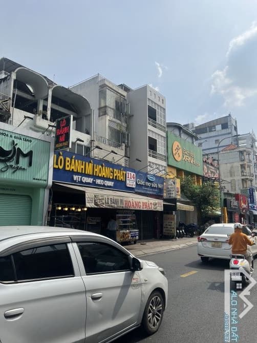 Bán Nhà Mặt Tiền Hoàng Hoa Thám, Tân Bình - 6.8x30m - 42.5 Tỷ