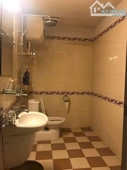 Cho thuê nhà phố Thạch Bàn, Long Biên - 8 triệu - 45m² - 3PN