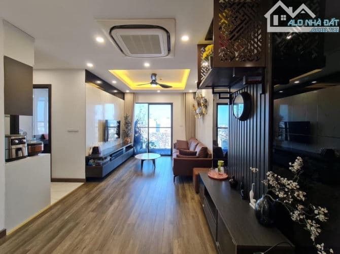 Cho thuê căn hộ 2 phòng ngủ Center Point Lê Văn Lương - 15 triệu