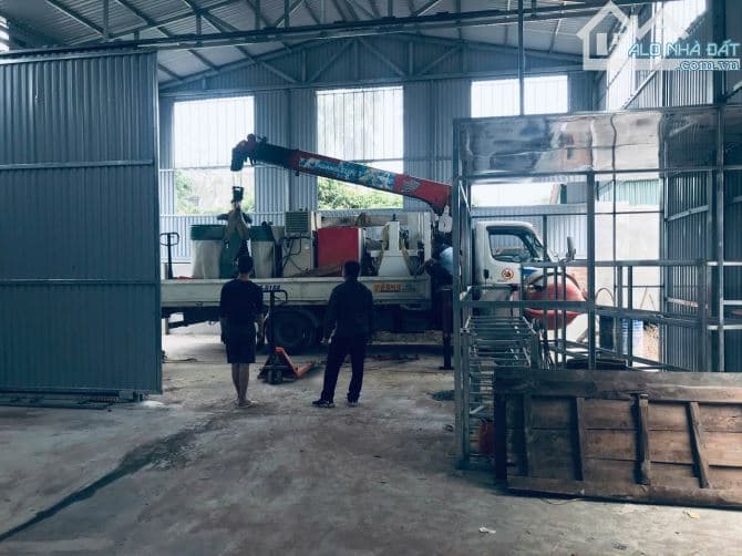 Cho thuê 650m2 nhà xưởng độc lập gần Thị Trấn Chúc Sơn, cách đường Ql6 gần 2km