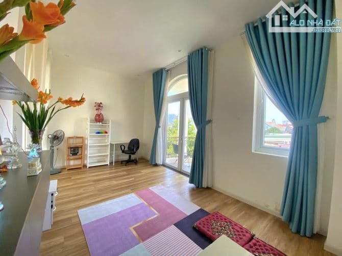 Cho thuê nhà nguyên căn lớn, hẻm ô tô - Nam Kỳ Khởi Nghĩa