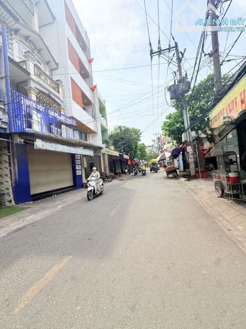 Nhà mặt tiền kinh doanh 10m, gần Bàu Cát, nở hậu - 8.5 tỷ
