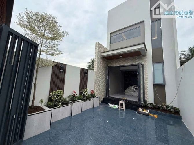 Bán Nhà Gác Lửng, 100m², 3PN, Gần Khu Du Lịch Bửu Long, Đồng Nai