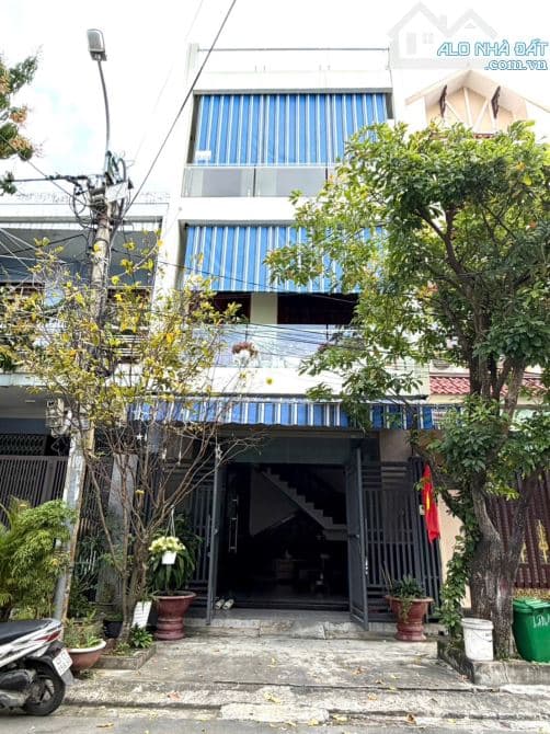 Nhà mặt tiền Nguyễn Lai – 85m² – 3 tầng – Giá 8.X tỷ