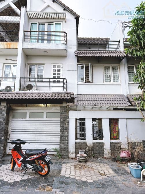 Cho thuê biệt thự mini KDC Tín Nghĩa, gần KCN Amata - 8tr/tháng