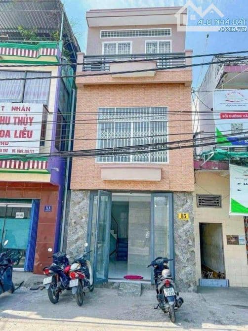 Cho thuê nhà 3 tầng đường Quang Trung 8 triệu