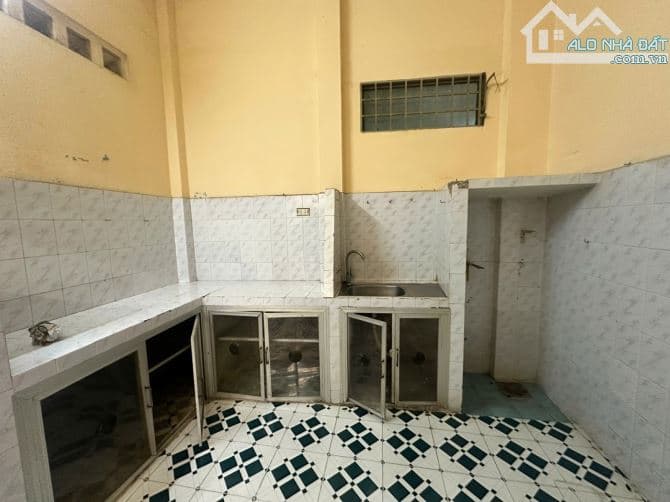 Bán nhà hẻm xe hơi Trần Phú, Q5 - 4.6x15m, 2 tầng, 20m ra mặt tiền - 7.8 tỷ