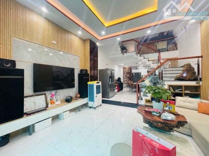 Nhà mặt tiền Cẩm Lệ - 130m² - Đường 5.5m - Giá 8.5 tỷ