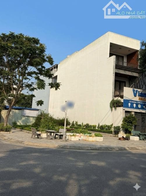 Đất mặt tiền góc Cao Bá Quát, Sơn Trà - 130m² - 23.5 tỷ