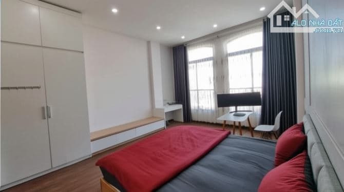 CHO THUÊ NHÀ NGUYÊN CĂN MẶT TIỀN PHAN CHÂU TRINH - 124M² - 12 PN - GIÁ 70 TRIỆU