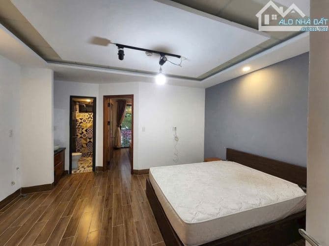 Cho thuê nhà 4 tầng 98m2 tại Nguyễn Xiển, Khuê Mỹ, Đà Nẵng