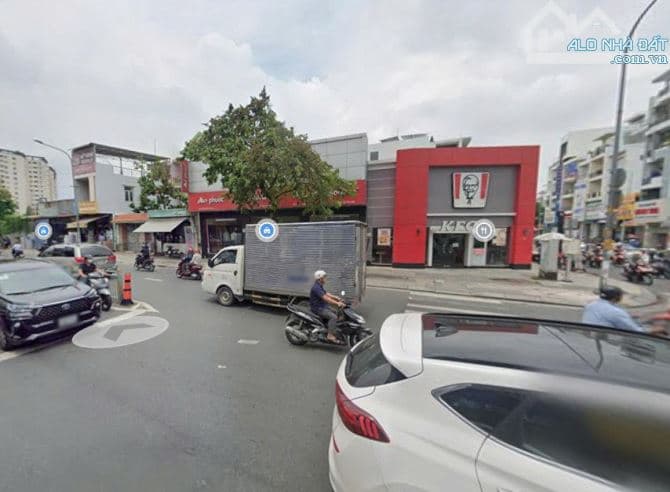 Bán nhà mặt tiền Lũy Bán Bích, DT 24mx28m, XD 10 tầng