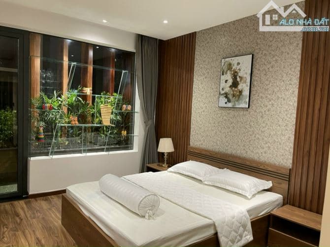 Bán nhà hẻm xe hơi Lê Thị Riêng, Quận 1 - DT 4,3m x 24m, 99m2