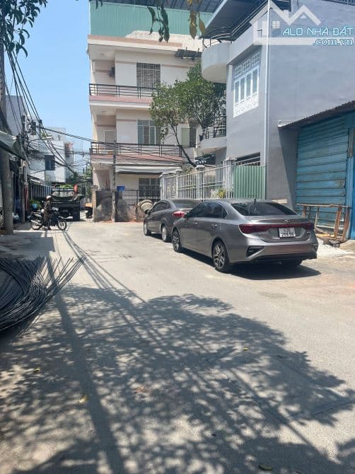 Nhà kiệt rộng, ô tô đậu, gần Trương Chí Cương, Đà Nẵng