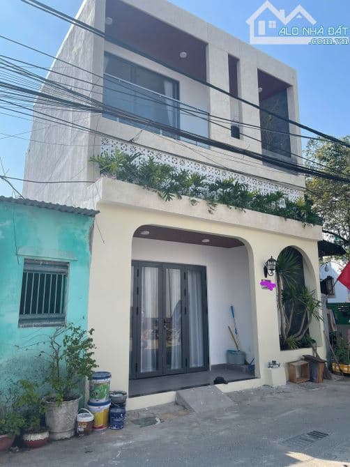 Bán nhà 2 tầng gần biển Mỹ Khê, Đà Nẵng - 5.9 tỷ