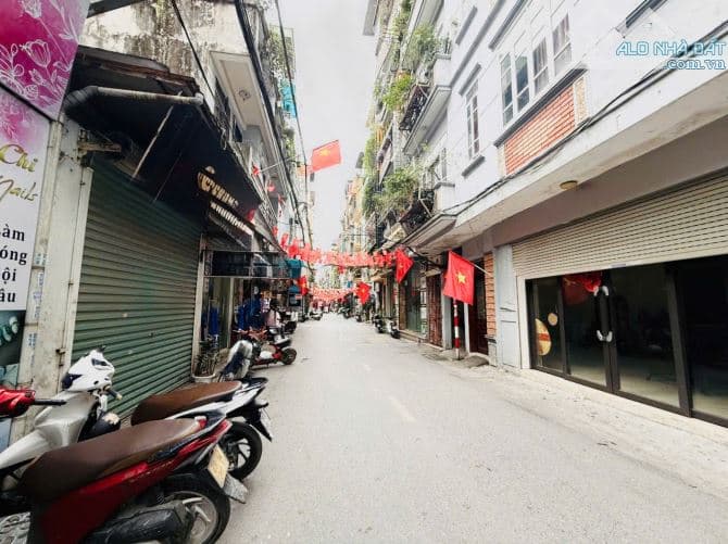 Bán nhà 52m Phố Tân Mai - 5m ra oto tránh - 4 tầng đủ công năng - 2 mặt ngõ - 14.8 tỷ