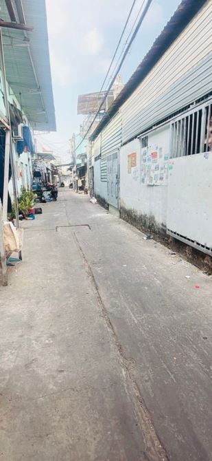 Nhà trọ hẻm, SHR, gần Bùi Dương Lịch, DT 5x9.5m, 2.39 tỷ