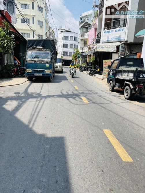 Bán Nhà HXH, 4 Tầng, 55m2, Kênh Tân Hóa, Giá 8.49 Tỷ