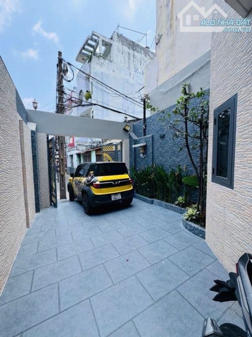 Bán CHDV Lê Lai, Tân Bình - DT 128m2, 10 Phòng, Full Nội Thất