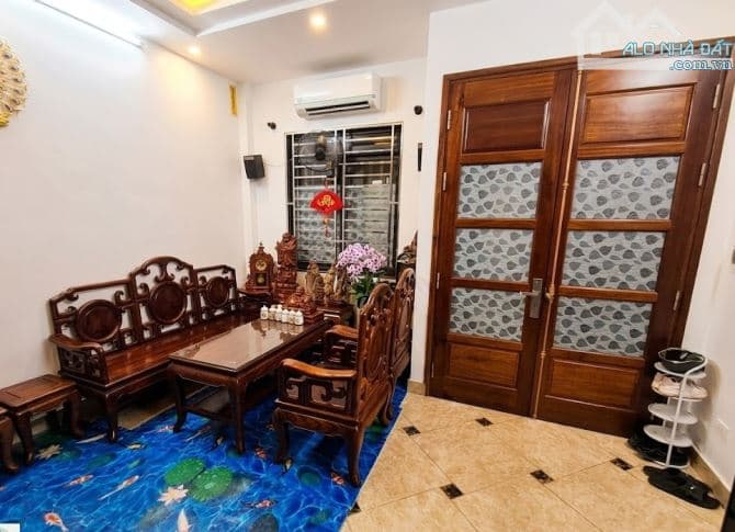 Bán nhà 30m2, 5 tầng, ngõ thoáng - Bạch Mai