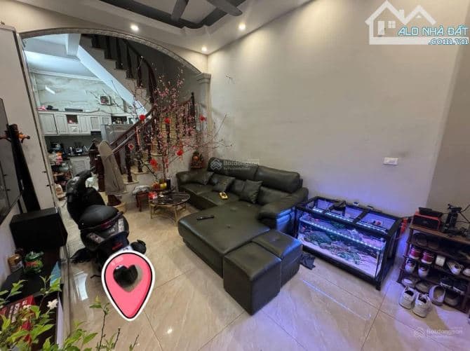 Cho thuê nhà 38m2, 5 tầng, 3 ngủ tại Trần Khát Chân, Hai Bà Trưng