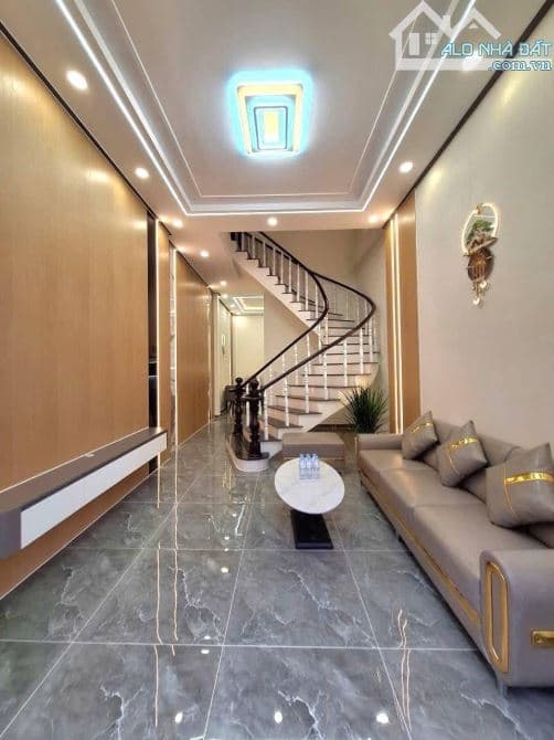 Bán nhà 49m2, 3 tầng, có SHR, đường Đoàn Thị Điểm, Phú Nhuận - 4 tỷ 190