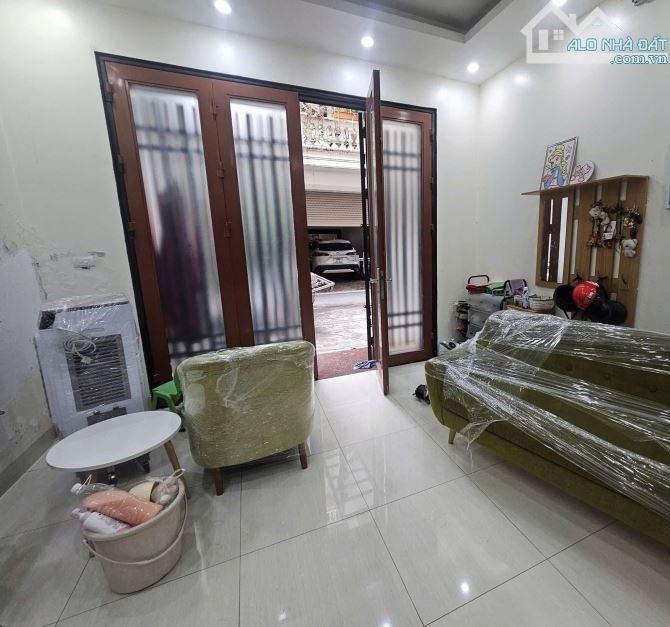 Cho thuê nhà 3 tầng 3PN tại Trường Chinh, Thanh Xuân, 56m2