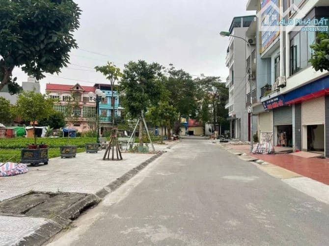 Bán lô view vườn hoa Khả Lễ 3 gần Cc Green Pearl - Võ Cường,tp BN ♦️DT 81m2 ♦️MT 4.5m