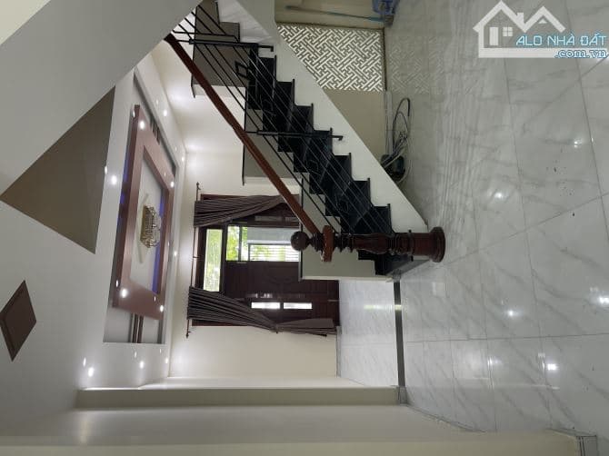 Bán nhà 2 tầng đường Đậu Quang Lĩnh, Phường Hòa Xuân, Đà Nẵng