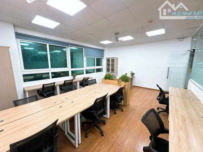 Cho thuê văn phòng trọn gói King Building – 7 chùa Bộc