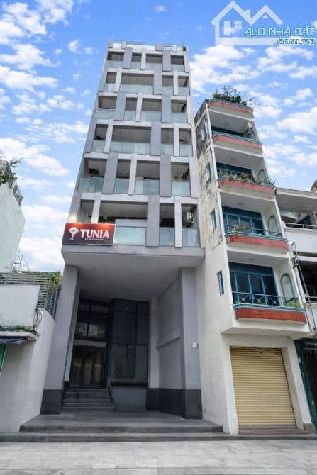 Giá 139 tỷ CHỐT NHANH 115 tỷ Tòa nhà MT Cô Giang Q.1- 7x38m- Hầm 7 tầng- HDT 240 tr/th